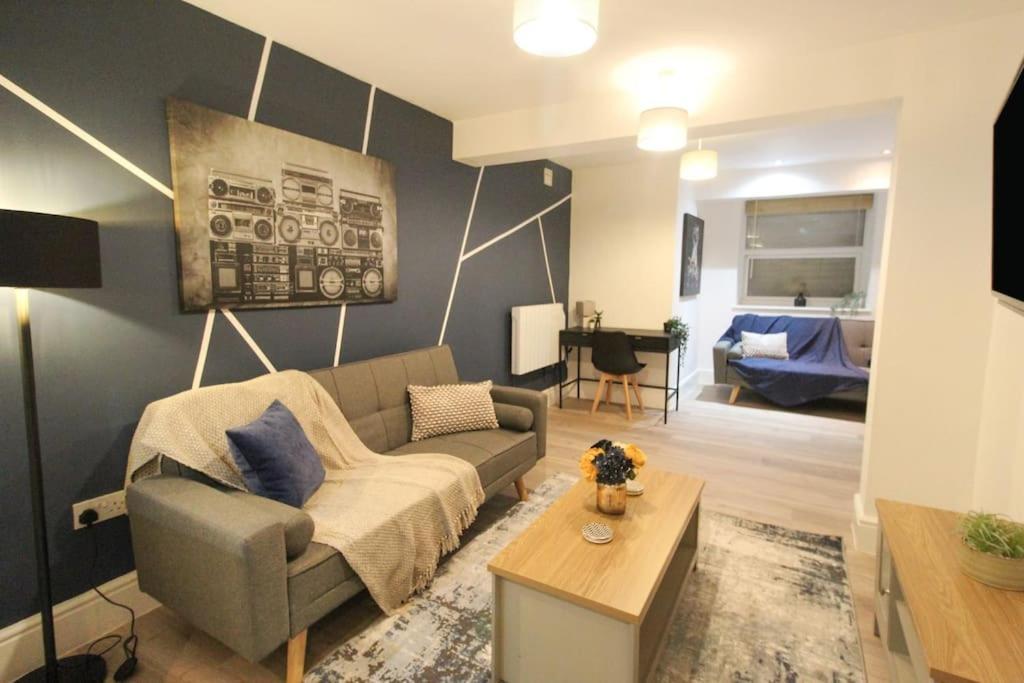 Spacious 1 Bed Apartment 1 Minute Walk From Square Nottingham Buitenkant foto