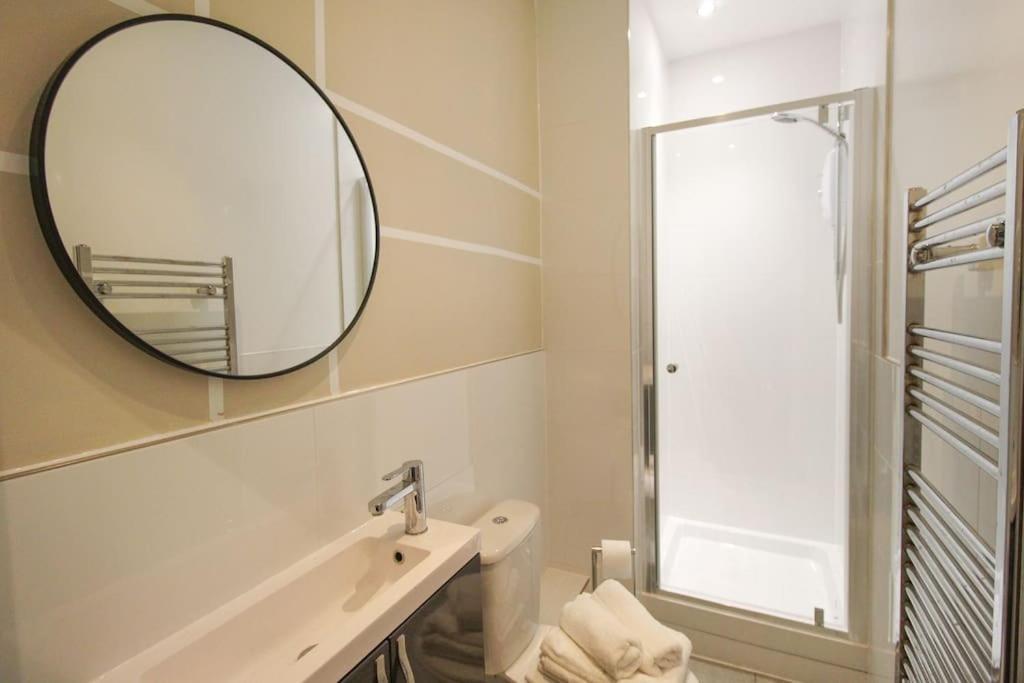 Spacious 1 Bed Apartment 1 Minute Walk From Square Nottingham Buitenkant foto