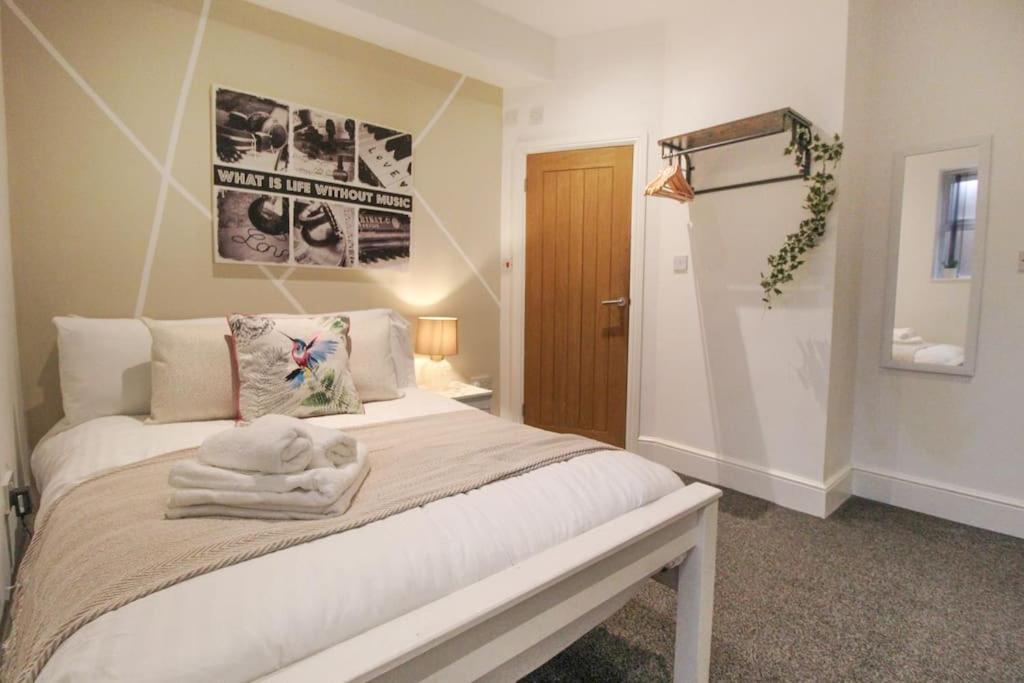 Spacious 1 Bed Apartment 1 Minute Walk From Square Nottingham Buitenkant foto