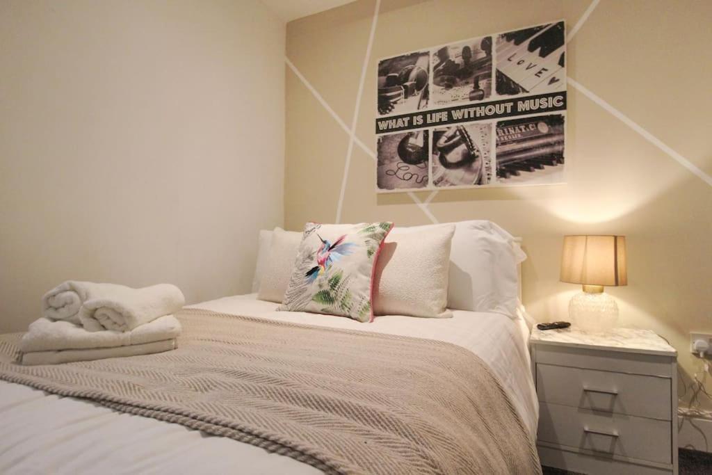 Spacious 1 Bed Apartment 1 Minute Walk From Square Nottingham Buitenkant foto