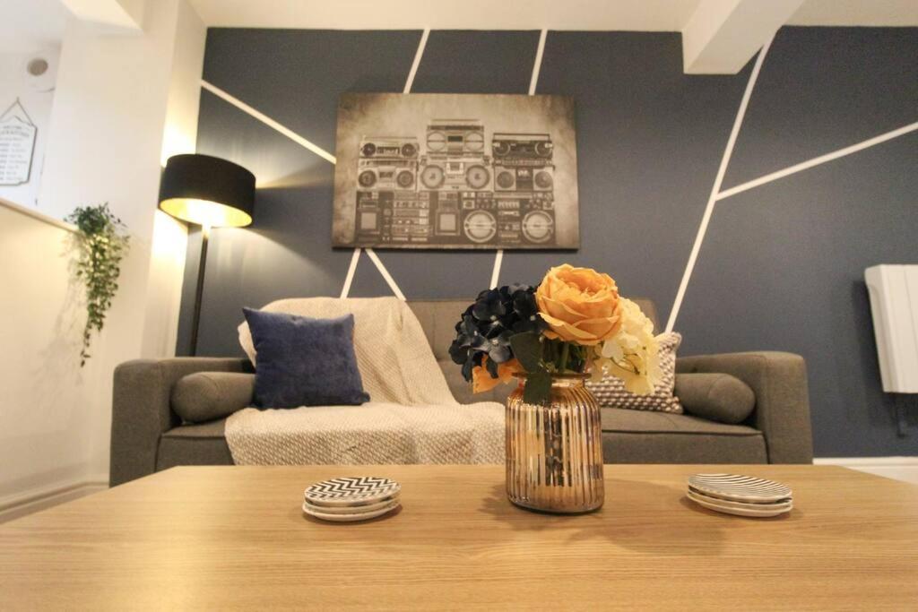 Spacious 1 Bed Apartment 1 Minute Walk From Square Nottingham Buitenkant foto